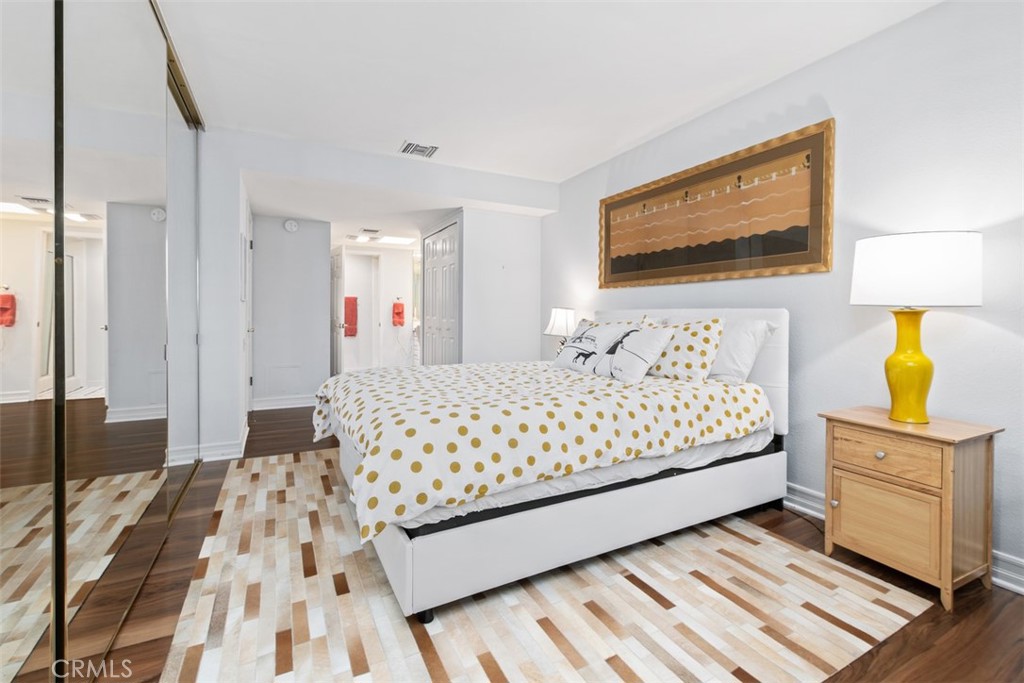 53f7ec78 1a04 472b B5e2 5cafcc2b52b1