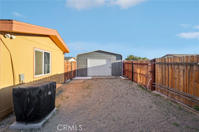 Detail Gallery Image 4 of 75 For 19013 Joshua St, Adelanto,  CA 92301 - 2 Beds | 1 Baths
