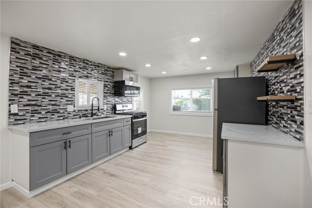 Detail Gallery Image 18 of 52 For 188 Kings Ln, Bakersfield,  CA 93308 - 2 Beds | 1 Baths
