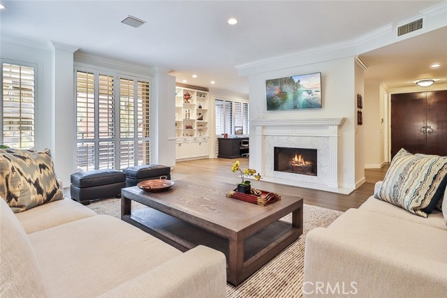 4784 Park Encino Lane, 104 photo 3