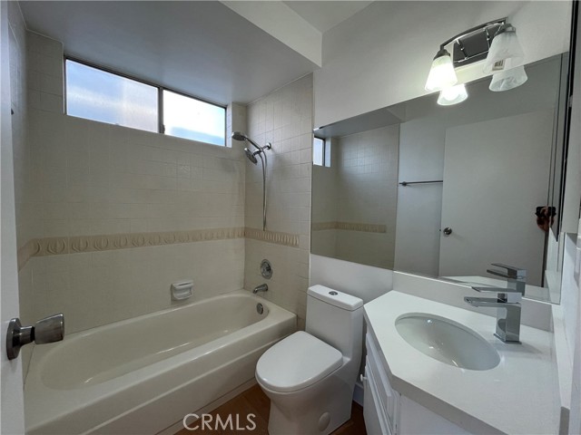 Detail Gallery Image 10 of 19 For 1847 Hilliard, Simi Valley,  CA 93063 - 3 Beds | 3 Baths