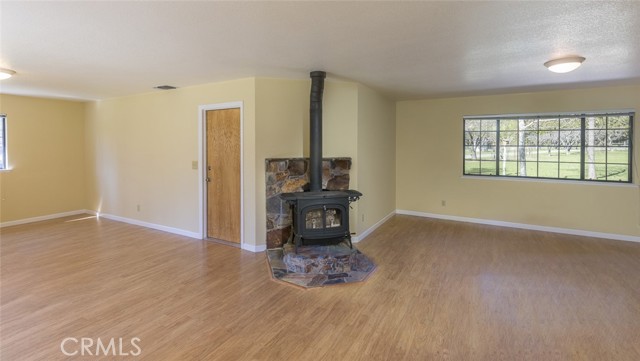 Detail Gallery Image 6 of 73 For 5585 Meadow Ln, Mariposa,  CA 95338 - 3 Beds | 2 Baths