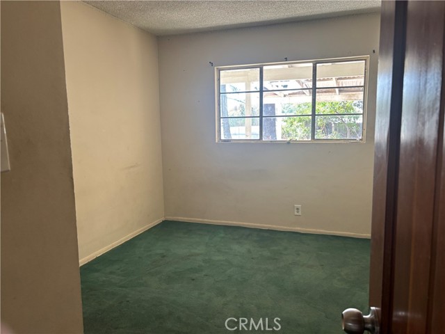 9001 KESTER AVE, Panorama City CA: https://media.crmls.org/medias/53fb8e1a-f5a7-4306-877c-4f1d0946ed17.jpg