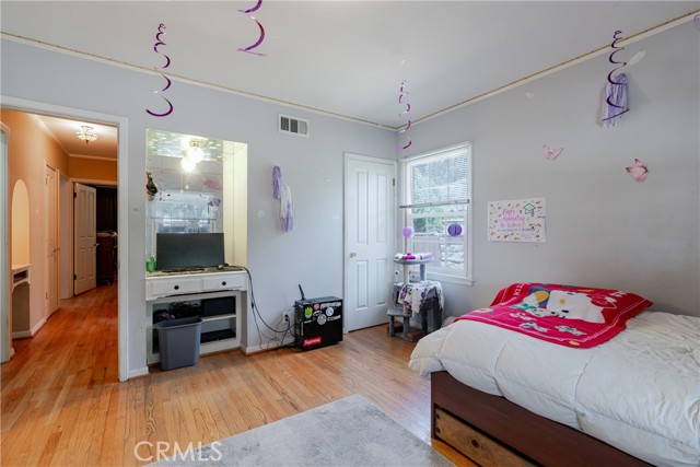Detail Gallery Image 27 of 33 For 2707 Windsor Ave, Altadena,  CA 91001 - 2 Beds | 2 Baths