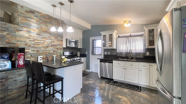 Detail Gallery Image 8 of 23 For 45911 Kingtree Ave, Lancaster,  CA 93534 - 4 Beds | 2 Baths