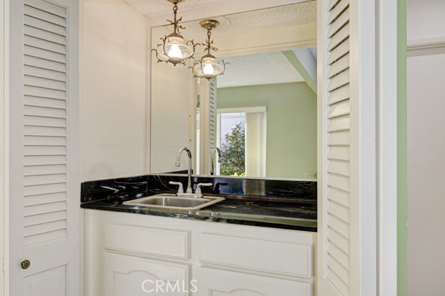 Detail Gallery Image 11 of 29 For 5334 Bahia Blanca #B,  Laguna Woods,  CA 92637 - 2 Beds | 2 Baths