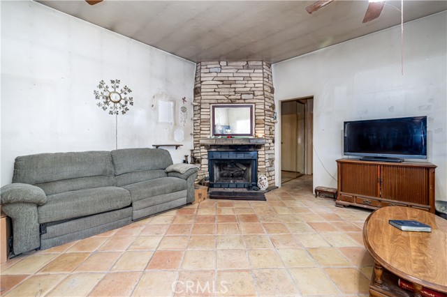 Detail Gallery Image 18 of 29 For 13306 Goleta St, Pacoima,  CA 91331 - 3 Beds | 2 Baths