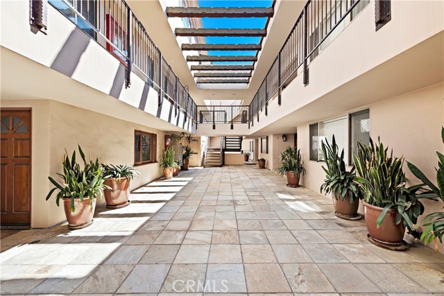 2037 S Coast, Laguna Beach CA: https://media.crmls.org/medias/54010871-26b0-413b-9250-7fd1f1d63dbb.jpg