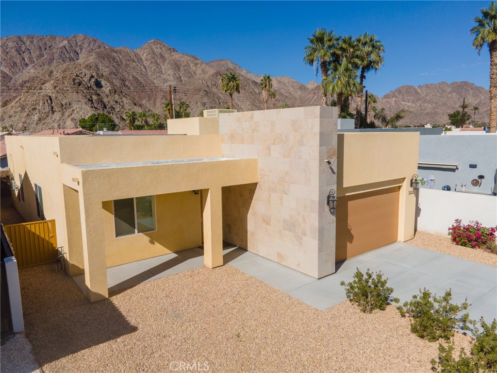 51207 Avenida Herrera
