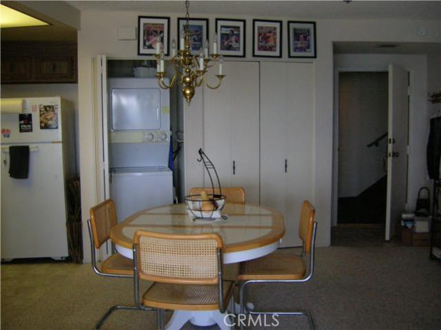 Dining Area Dining Area