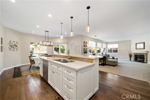 Detail Gallery Image 12 of 61 For 31484 Britton Circle, Temecula,  CA 92591 - 6 Beds | 4 Baths