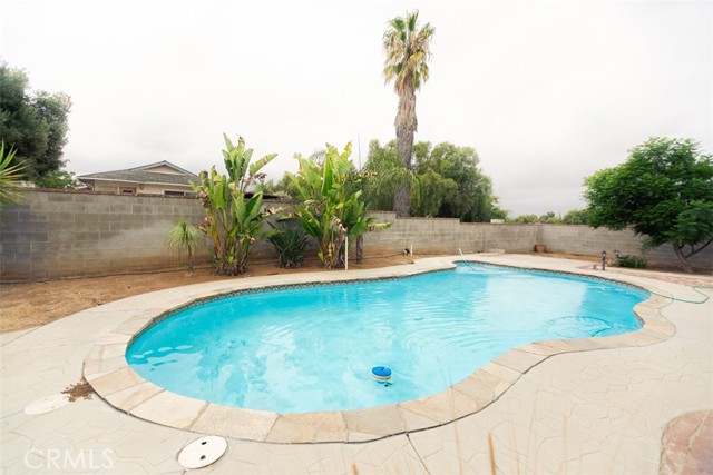 Detail Gallery Image 12 of 57 For 18281 Clark St, Perris,  CA 92570 - 4 Beds | 2/1 Baths