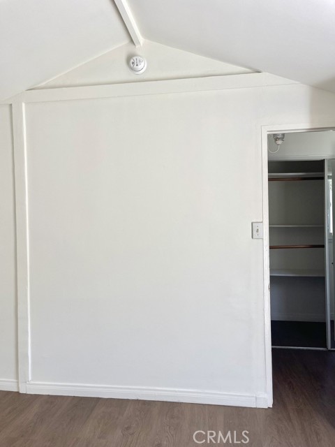 Detail Gallery Image 7 of 12 For 2409 Hyperion Ave, Los Angeles,  CA 90027 - 1 Beds | 1 Baths
