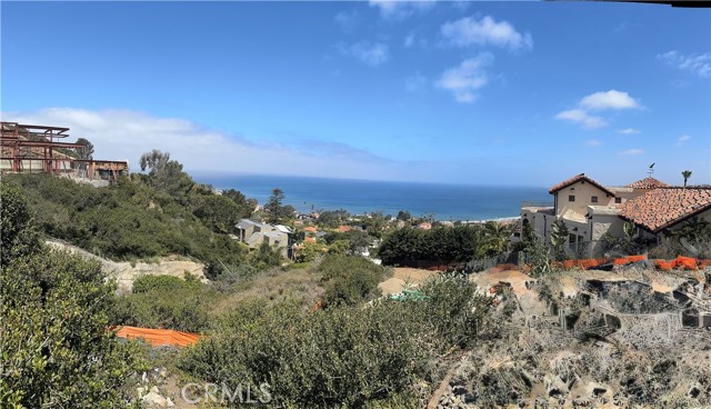 7530 Hillside Drive, La Jolla CA: https://media.crmls.org/medias/54029e3b-cce2-4304-a480-3eb9e094111e.jpg