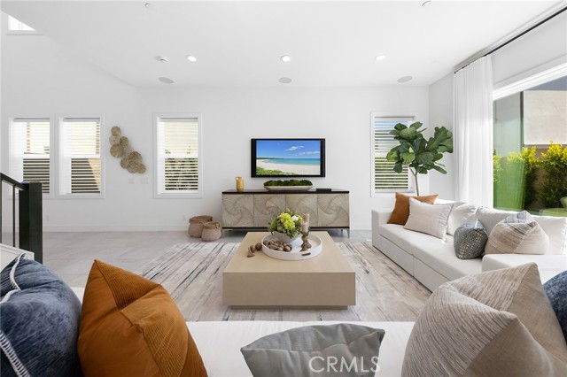 131 Bear Leaf Drive, Lake Forest CA: https://media.crmls.org/medias/5403de2f-d7e5-4f38-be4c-02a59274fdef.jpg