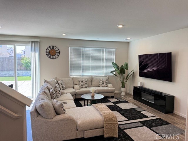 Detail Gallery Image 4 of 23 For 855 Helmsley, Vacaville,  CA 95687 - 4 Beds | 3 Baths