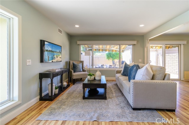 Detail Gallery Image 7 of 47 For 18230 Olympic Ct, Fountain Valley,  CA 92708 - 3 Beds | 2 Baths