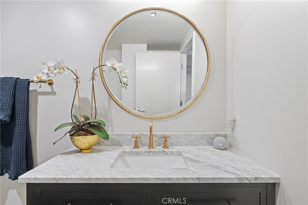 https://media.crmls.org/medias/5405c37b-feec-4bdc-8737-070815152d8d.jpg?preset=X-Large