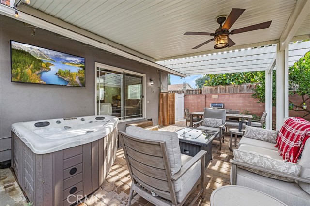 17955 Archwood Street, Reseda CA: https://media.crmls.org/medias/5405ed3c-1513-476c-a716-c821ab060c95.jpg