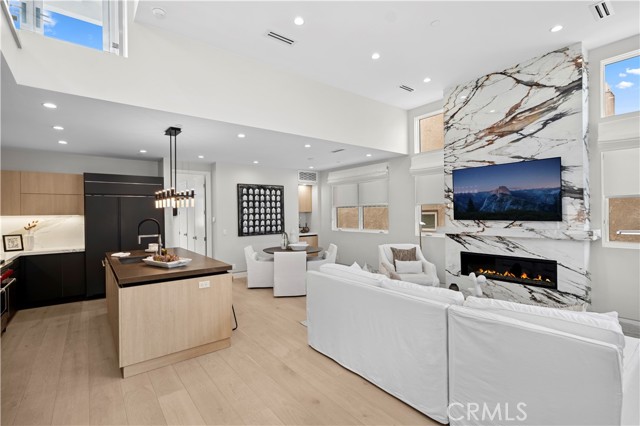 Detail Gallery Image 15 of 26 For 508 1/2 Acacia, Corona Del Mar,  CA 92625 - 2 Beds | 2/1 Baths