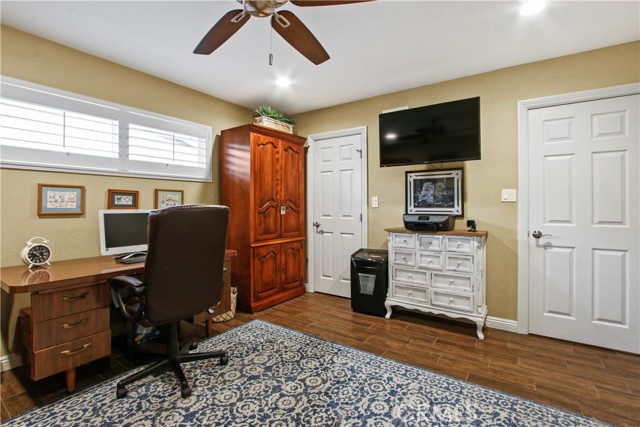 5406b5db 43e6 4175 91d1 F568e1b224ed