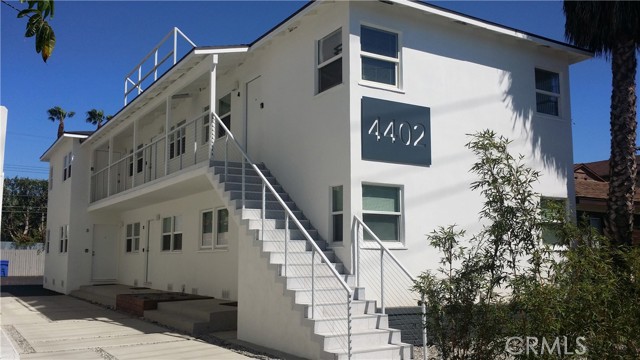 Detail Gallery Image 1 of 7 For 4402 S Centinela Ave #1,  Los Angeles,  CA 90066 - 1 Beds | 1 Baths