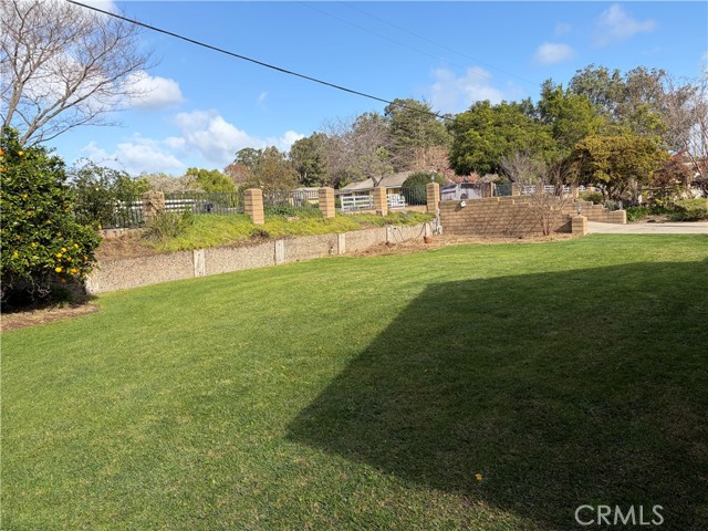 Detail Gallery Image 3 of 20 For 341 N Las Flores, Nipomo,  CA 93444 - 5 Beds | 3 Baths