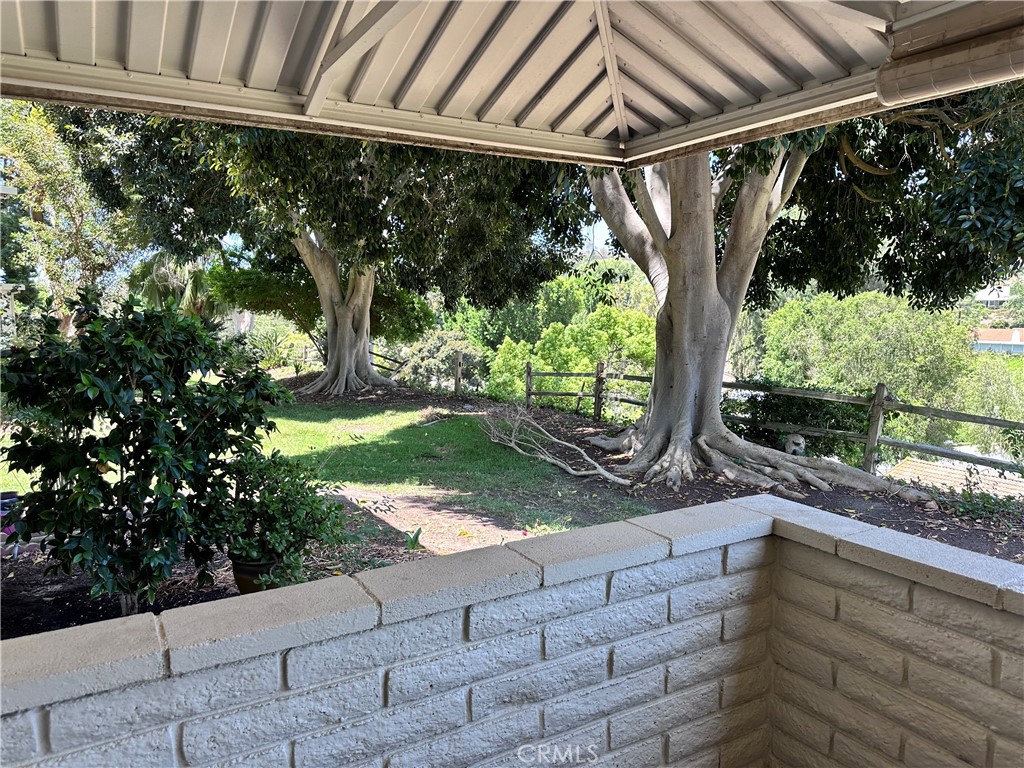 https://media.crmls.org/medias/540793f4-7008-4afe-8f3a-4d8844659251.jpg?preset=X-Large