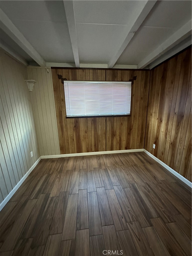 https://media.crmls.org/medias/5407bce4-d2b6-4517-84a0-f45f9f1f98dc.jpg?preset=X-Large