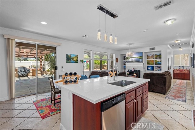 Detail Gallery Image 13 of 48 For 12059 Franklin, Moreno Valley,  CA 92557 - 5 Beds | 3 Baths