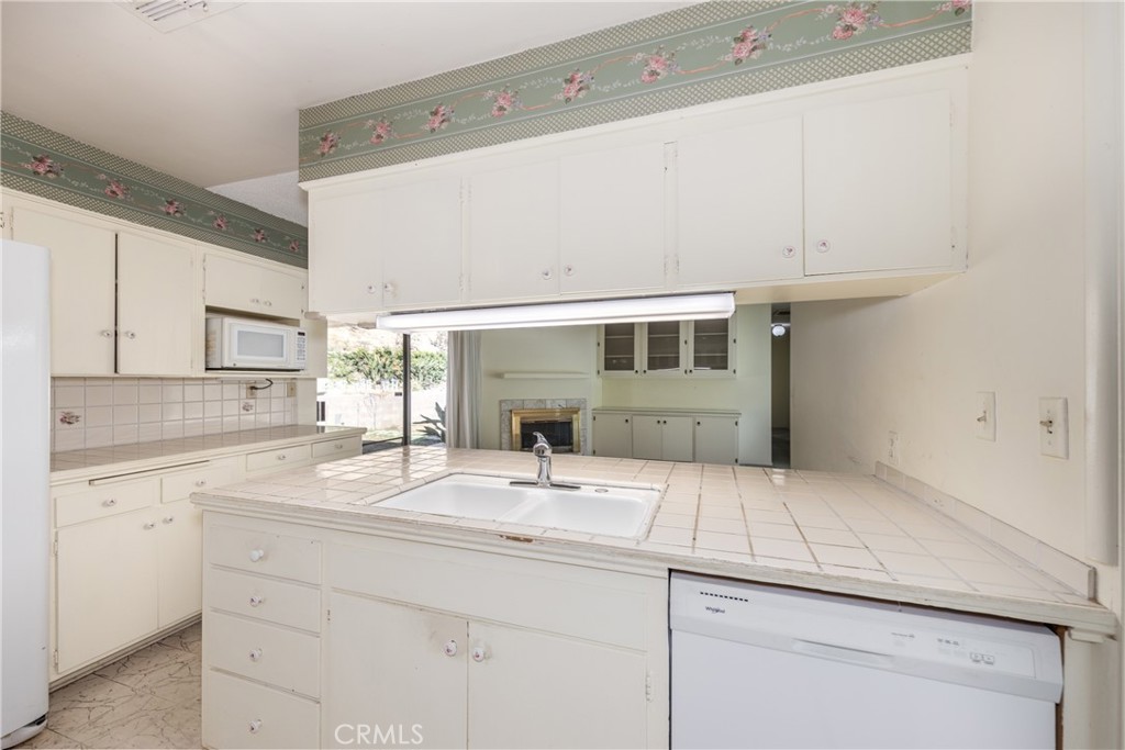 MLS #IG25253761 image #13