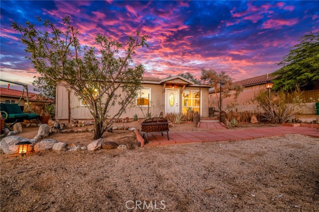 Detail Gallery Image 3 of 43 For 6631 Ivanpah Ave, Twentynine Palms,  CA 92277 - 2 Beds | 1 Baths