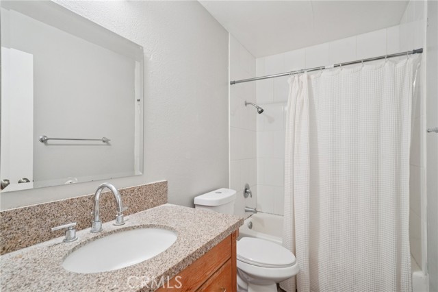 Detail Gallery Image 11 of 31 For 2891 Canyon Crest #68,  Riverside,  CA 92507 - 2 Beds | 2 Baths