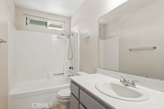8670 Barton Street, Riverside CA: https://media.crmls.org/medias/5408c3c9-02ae-41c8-9293-d5f81eff73f7.jpg