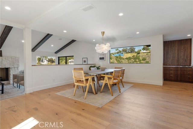 Detail Gallery Image 10 of 62 For 3250 Coldwater Canyon Ave, Studio City,  CA 91604 - 4 Beds | 4 Baths