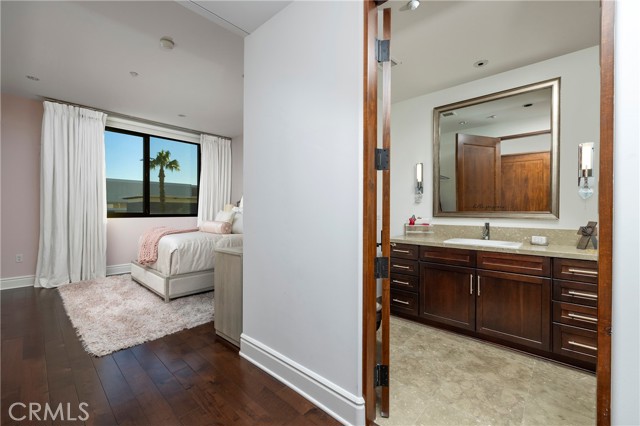 Image 35 of 57 For 345 Colorado Boulevard 404