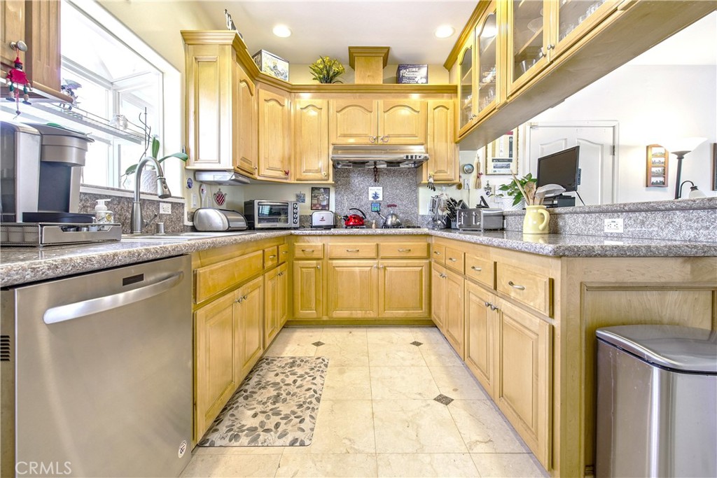 MLS #SB25242044 image #9