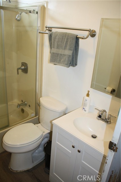 1900 Artesia Boulevard, Torrance CA: https://media.crmls.org/medias/540b2327-5812-47ba-ac9d-3656365ee81e.jpg