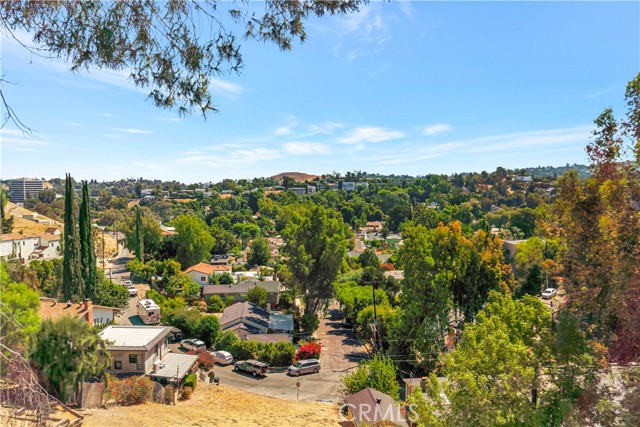 Detail Gallery Image 31 of 32 For 5102 Medina Rd, Woodland Hills,  CA 91364 - 2 Beds | 2 Baths