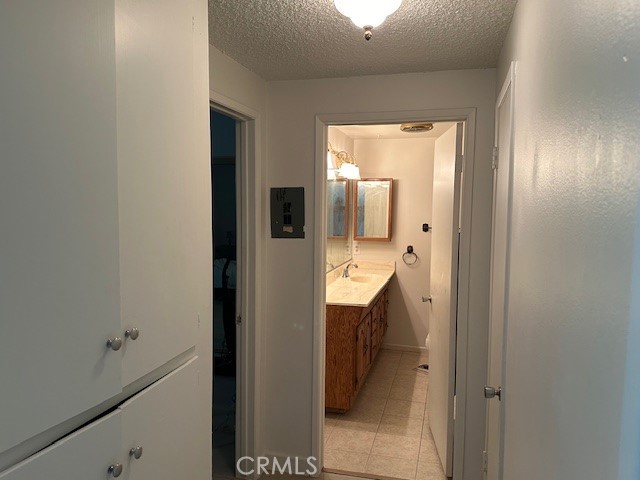 Detail Gallery Image 14 of 30 For 26713 Oak Crossing Rd #C,  Newhall,  CA 91321 - 2 Beds | 1/1 Baths