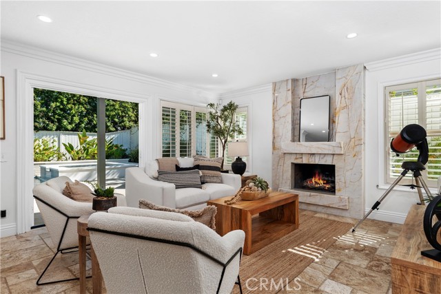 Detail Gallery Image 15 of 42 For 28372 La Falda, Laguna Niguel,  CA 92677 - 4 Beds | 3 Baths