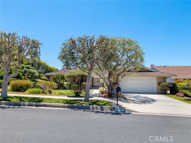 7250 Berry Hill Drive, Rancho Palos Verdes, California 90275, 4 Bedrooms Bedrooms, ,1 BathroomBathrooms,Residential,Sold,Berry Hill,PV22078990