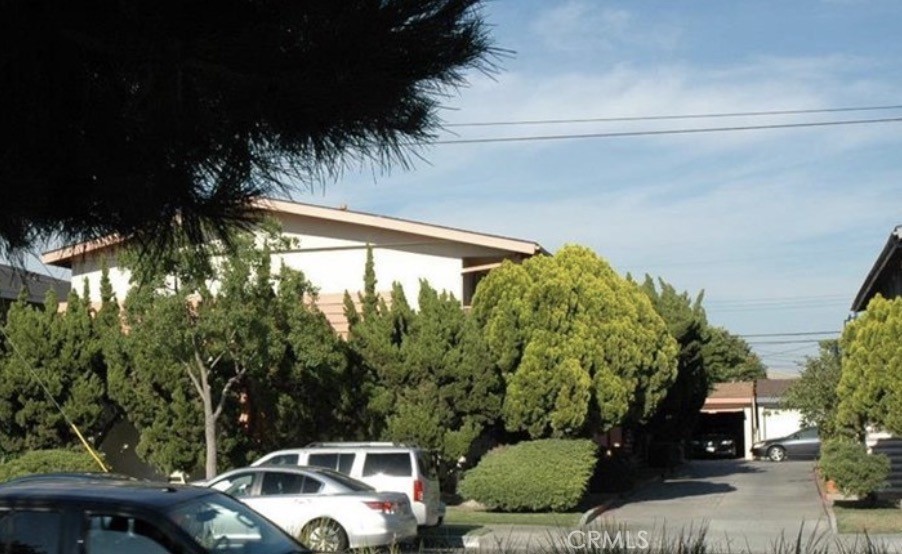 11914 Bellflower Blvd