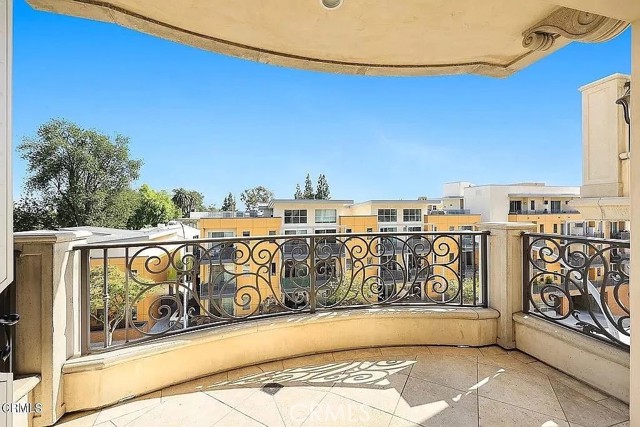 Detail Gallery Image 23 of 30 For 155 Cordova, Pasadena,  CA 91105 - 2 Beds | 2 Baths