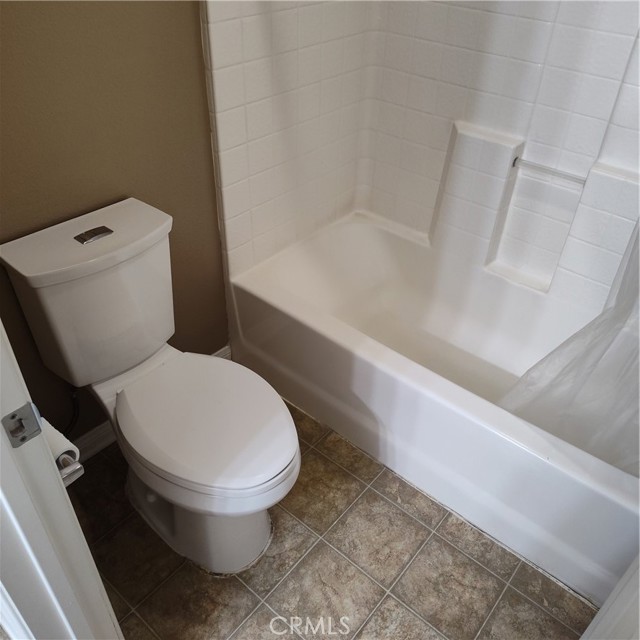 11318 Chinaberry Street, Corona CA: https://media.crmls.org/medias/540fc3c6-2025-42d1-853b-e4f9026c9c20.jpg