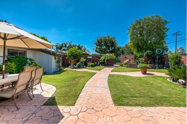 Image 8 of 44 For 17901 E Santa Clara Ave.