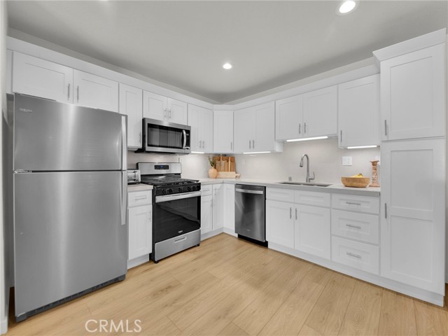 28839 Conejo View Drive, Agoura Hills CA: https://media.crmls.org/medias/541119c9-25e3-483a-a44b-56b90a2a81db.jpg
