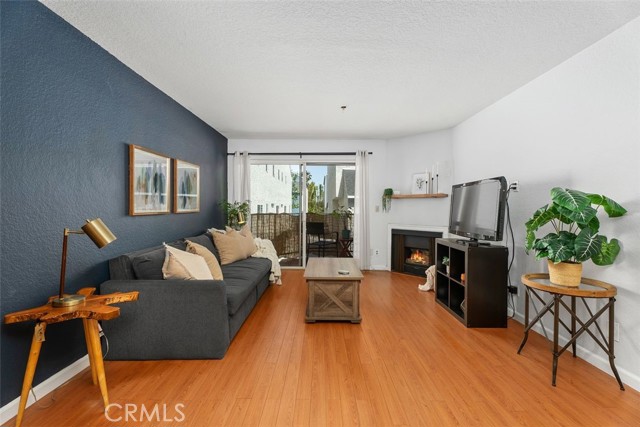 Detail Gallery Image 3 of 42 For 1100 Euclid Ave #108,  Long Beach,  CA 90804 - 2 Beds | 2 Baths