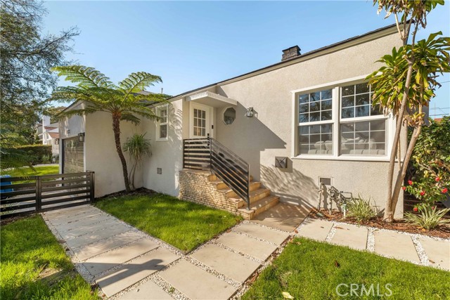 Detail Gallery Image 16 of 19 For 11333 Montana Ave, Los Angeles,  CA 90049 - 3 Beds | 2 Baths