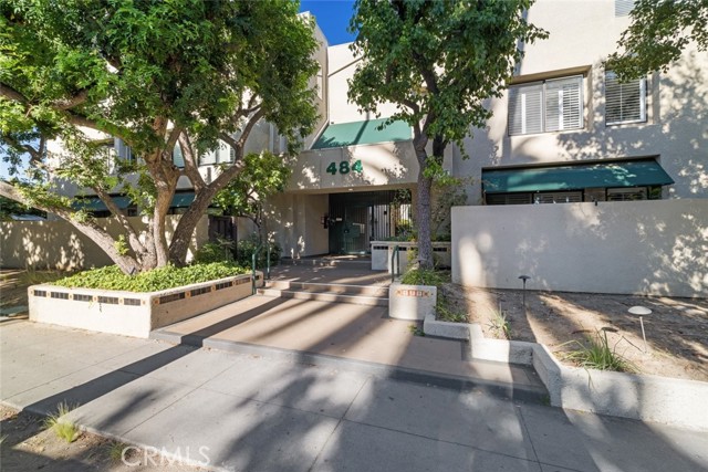484 S Euclid Avenue, Pasadena CA: https://media.crmls.org/medias/54135c51-1c7a-46cc-842a-568c97c968ba.jpg